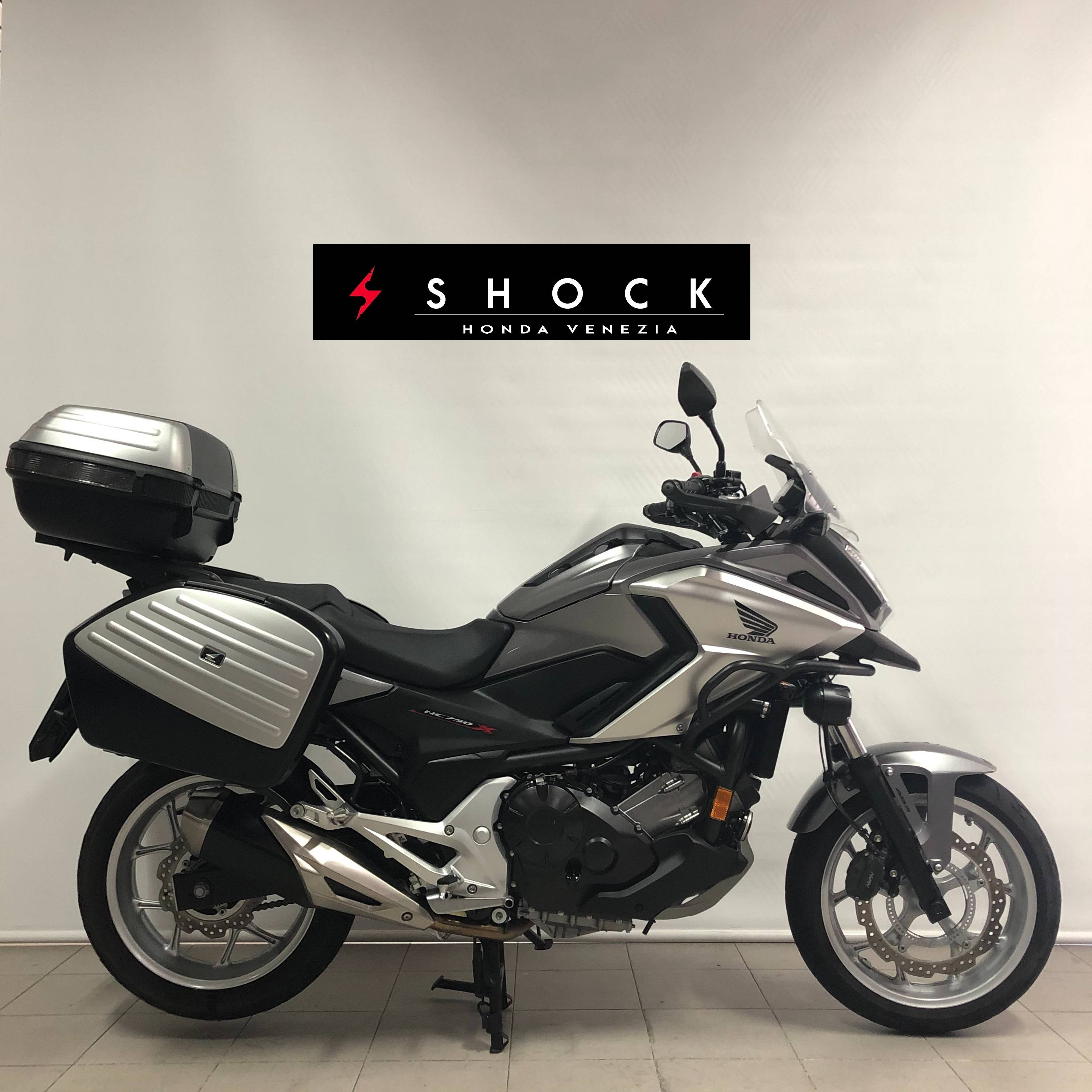 Vendo HONDA NC750X TRAVEL EDITION Usata Shock Honda
